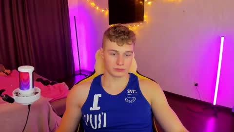 kurt_hanssen online show from February 21, 5:53 pm