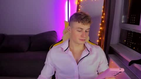 kurt_hanssen online show from November 16, 8:33 pm