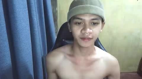 kurtxxx07 online show from May 1, 6:49 am
