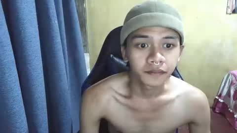 kurtxxx07 online show from April 21, 7:14 am