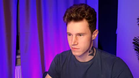 Snapshot of kyle_4u chatting on December 27, 4:11 pm Kyle online show from December 27, 4:11 pm