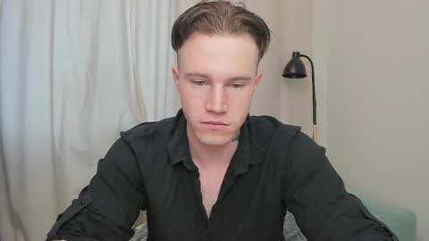 Snapshot of kyle_4u chatting on March 5, 5:40 am Kyle online show from March 5, 5:40 am