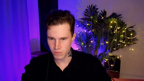Snapshot of kyle_4u chatting on December 31, 6:24 pm Kyle online show from December 31, 6:24 pm