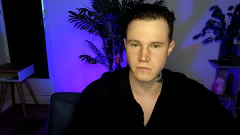 Snapshot of kyle_4u chatting on February 4, 5:53 am Kyle online show from February 4, 5:53 am