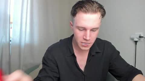 Snapshot of kyle_4u chatting on March 6, 5:35 am Kyle online show from March 6, 5:35 am