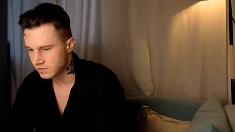Snapshot of kyle_4u chatting on January 24, 5:42 am Kyle online show from January 24, 5:42 am