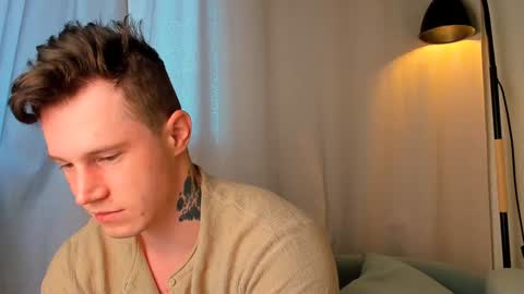 Snapshot of kyle_4u chatting on January 30, 5:52 am Kyle online show from January 30, 5:52 am