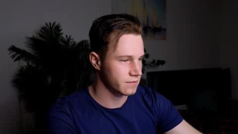 Snapshot of kyle_4u chatting on February 17, 5:47 am Kyle online show from February 17, 5:47 am