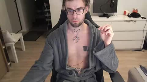Kyle online show from December 14, 11:18 am