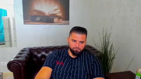 KysonOnyx online show from October 14, 11:17 am