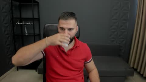 KysonOnyx online show from October 22, 11:14 am