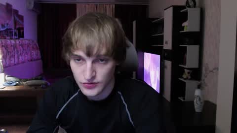 l1onkennedy online show from November 15, 10:45 pm