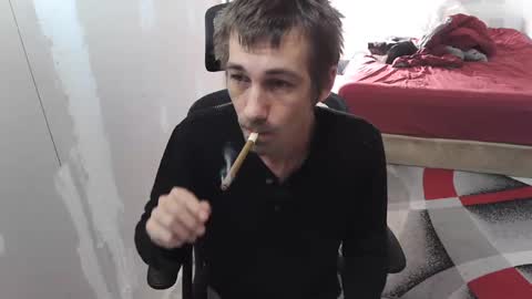 Snapshot of l1v1nth3dr3am chatting on October 17, 10:08 am l1v1nth3dr3am online show from October 17, 10:08 am