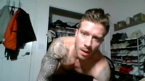 Snapshot of lacrioxcum18 chatting on February 1, 1:23 am lacrioxcum18 online show from February 1, 1:23 am