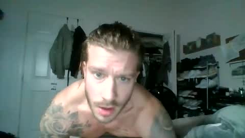 Snapshot of lacrioxcum18 chatting on December 4, 12:30 am lacrioxcum18 online show from December 4, 12:30 am