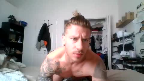 Snapshot of lacrioxcum18 chatting on March 5, 4:24 pm lacrioxcum18 online show from March 5, 4:24 pm