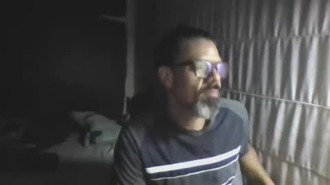 La Genova esta Dura beard boy male dick mastubate latinosexy latinohot latino glasses mature strong stronglegs online show from May 4, 2:35 am