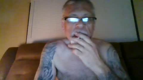 laidbackluxury online show from June 16, 7:54 am