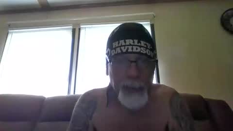 laidbackluxury online show from June 3, 3:39 pm