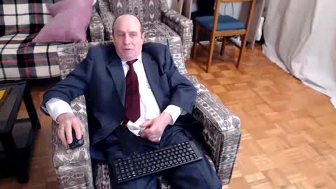 Snapshot of lajose52 chatting on February 8, 3:21 pm lajose52 online show from February 8, 3:21 pm