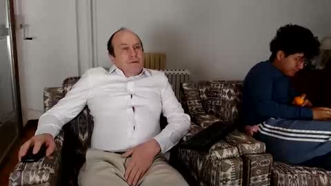 Snapshot of lajose52 chatting on January 1, 9:49 am lajose52 online show from January 1, 9:49 am