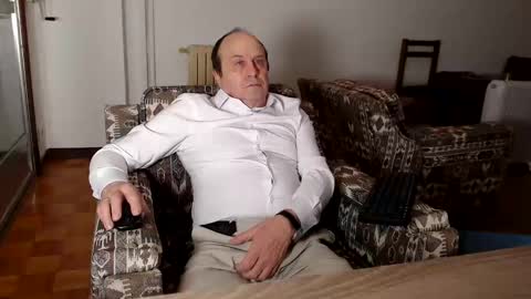 Snapshot of lajose52 chatting on January 5, 3:13 pm lajose52 online show from January 5, 3:13 pm