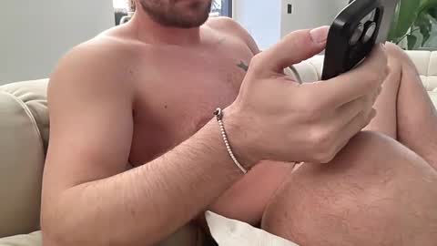 Snapshot of lampardinho91 chatting on January 29, 2:21 pm lampardinho91 online show from January 29, 2:21 pm