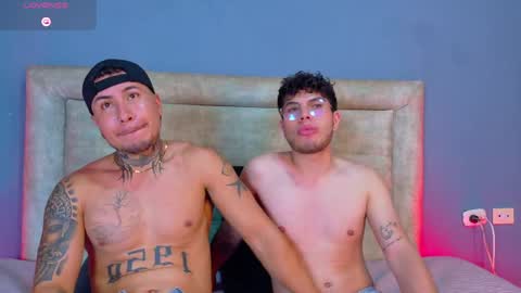 Lance  Max  online show from April 1, 2:02 am