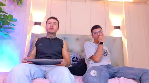 Lance  Max  online show from April 29, 7:20 pm