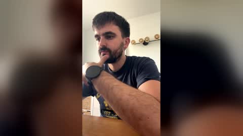 lander920612 online show from March 31, 2:52 pm