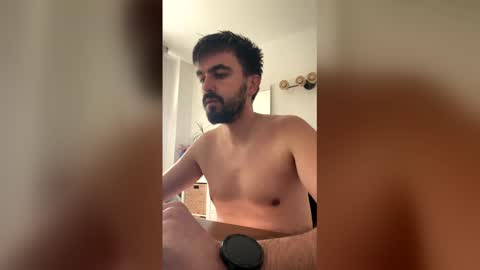 lander920612 online show from April 8, 8:25 am