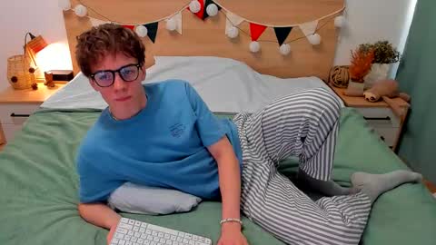 Fandi online show from November 14, 6:59 am