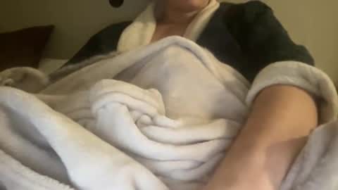 HUNG YUNG STR8 online show from December 18, 3:24 am