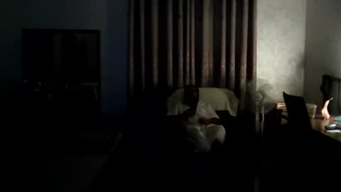 Snapshot of largepanny chatting on January 3, 8:01 pm largepanny online show from January 3, 8:01 pm