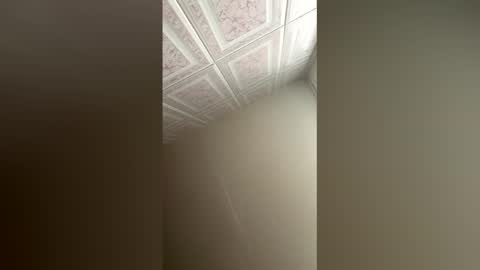 largo33029 online show from February 23, 9:05 pm