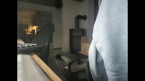 Larop49 online show from April 22, 3:24 am