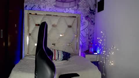 larry online show from April 26, 10:39 pm