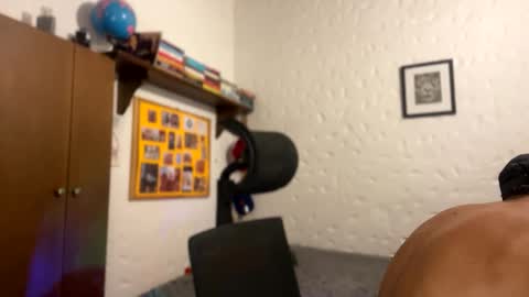andrew online show from December 6, 12:38 pm