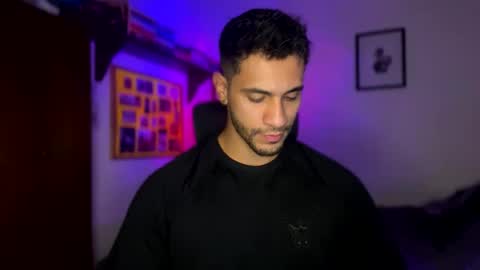 andrew online show from February 1, 10:13 pm