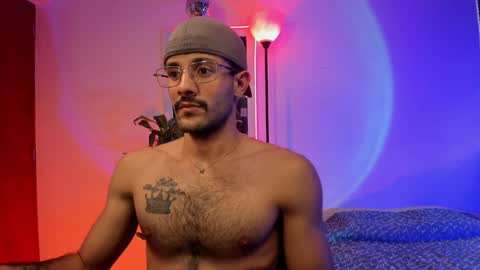 larry_stewart online show from December 16, 8:37 pm