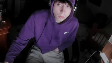 larrymcberran2 online show from February 6, 5:26 am