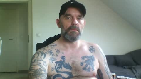 larsvegas1895 online show from May 23, 2:55 pm