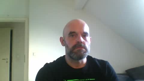larsvegas1895 online show from May 25, 4:51 am