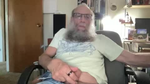 chris online show from May 14, 8:18 pm