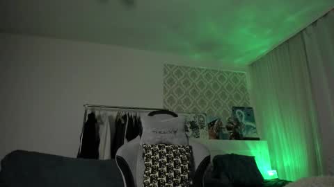 Snapshot of lastnight4you chatting on October 20, 4:05 am acie online show from October 20, 4:05 am