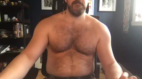 Latenightlunch online show from April 28, 5:50 pm