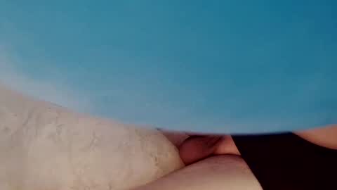 latexchris77 online show from June 23, 9:25 am