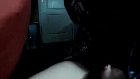 latexchris77 online show from February 21, 8:06 am