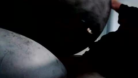 latexchris77 online show from April 28, 3:11 am