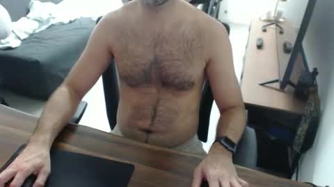 latexdave84 online show from May 23, 6:08 am